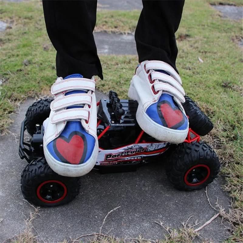 4x4 Off Road RC Car with 2.4 GHz Remote – image 12