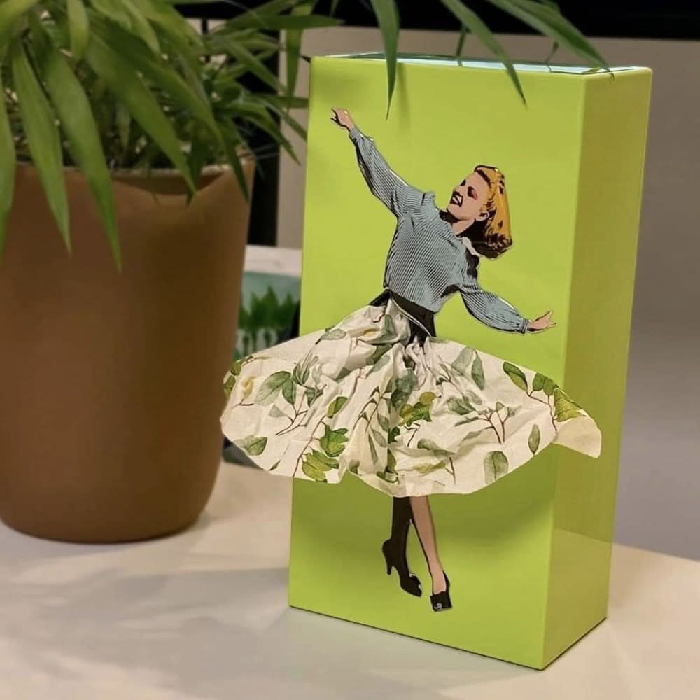 Tissue Box Holder with Dancing Woman Design, Novelty Tissue Holder, Bathroom Accessories and Quirky Home Decor_08