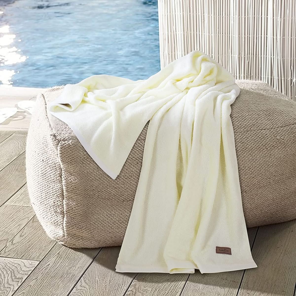 Bath Towels, Large Bath Towel 70 x 140 cm, Soft Absorbent Towels for Bathroom and Spa with Fabric Bag_11