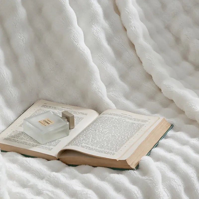 Throw Blankets for Sofa, Fluffy Blanket for Travel – image 6