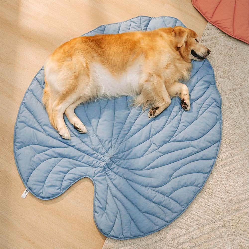 Dog Blankets, Leaf Shape Dog Mat for Large Dogs, Machine Washable Pet Blanket in Cotton and Polyester_09