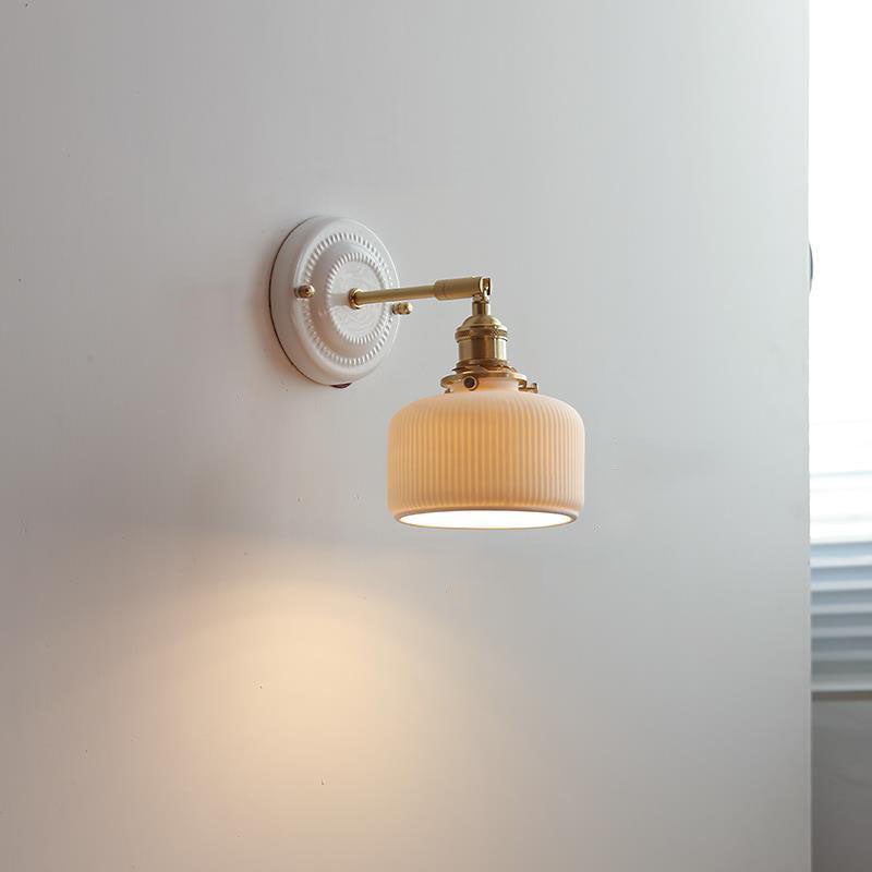 Ceramica | Elegant Vintage Japanese Brass Wall Light Fixture 17