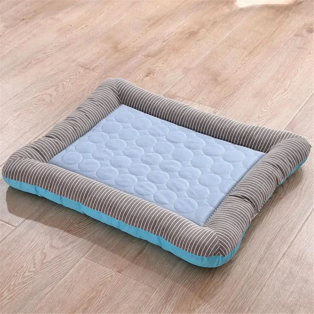 CoolBuddy | Pet Bed with Cooling Fabric & Non-Slip Base | Comfortable Resting Spot for Pets 3