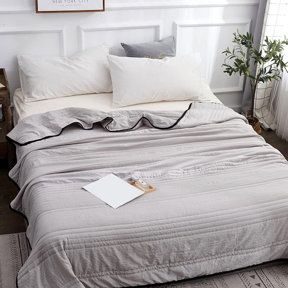 Cooling Blanket for Bed with Moisture-Wicking Fabric | Lightweight Design for Refreshing Sleep 0