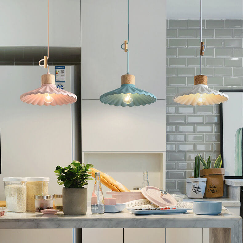 Elegant Scalloped Pendant Light with Adjustable Height | Modern Kitchen Pendant Lighting for Versatile Illumination 8