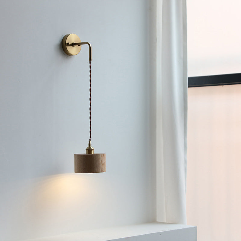 Elegant Scandinavian Wall Sconce Lighting with Adjustable Chain for Cozy Ambiance 11