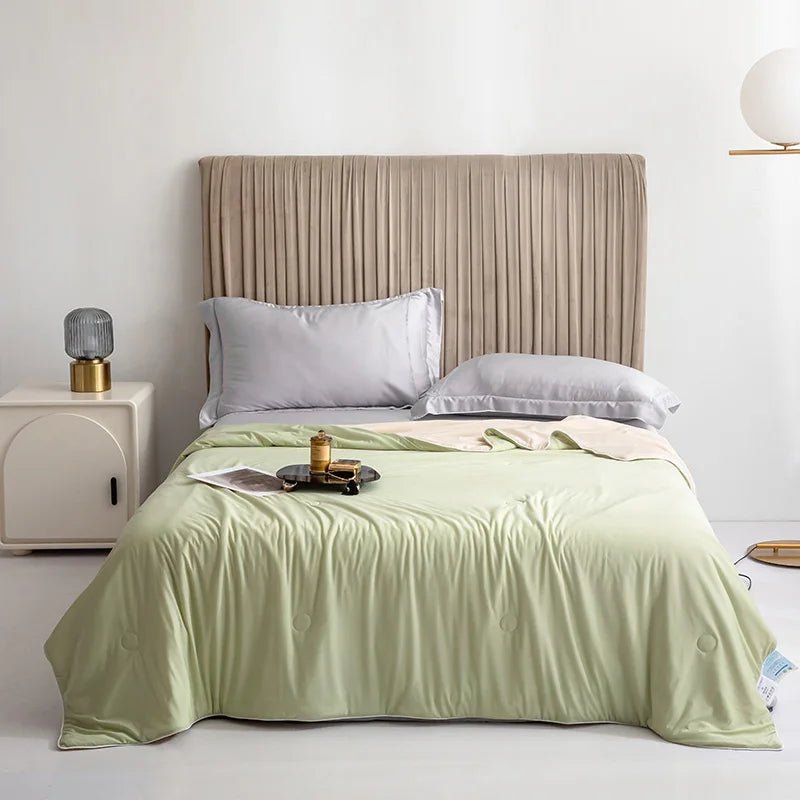 Double Sided Cooling Blanket for Bed, Summer Quilt in Soft Cooling Fabric, Lightweight Summer Blanket for Sleep_05