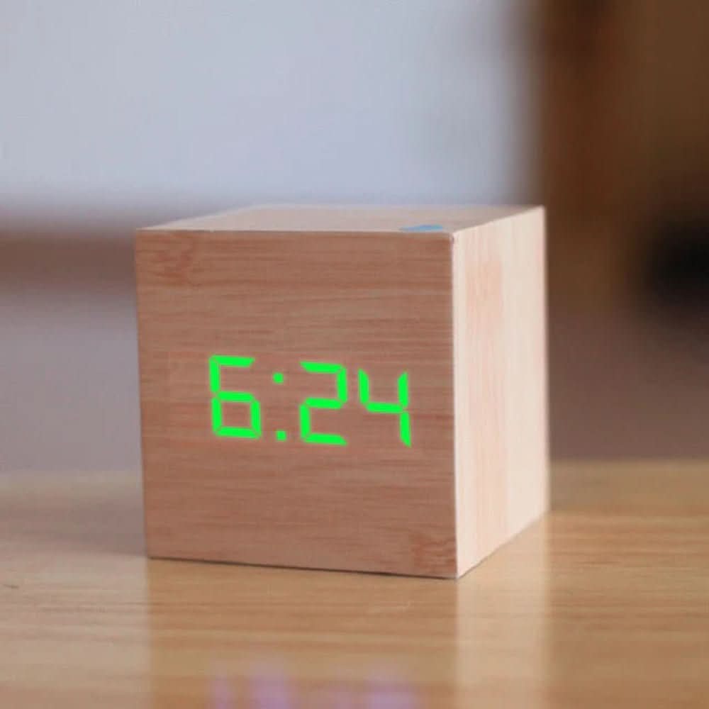 Digital Alarm Clock, Small Digital Clock with Temperature and Date, Mini LED Bedside Alarm Clock for Desk and Bedroom_07