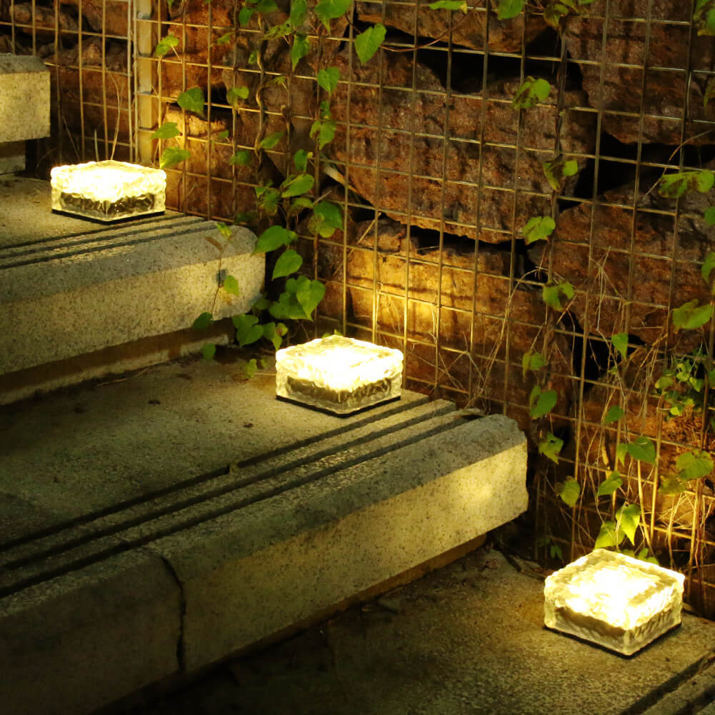Luminara | Stylish Modern Solar Glass Garden Light Fixture 3