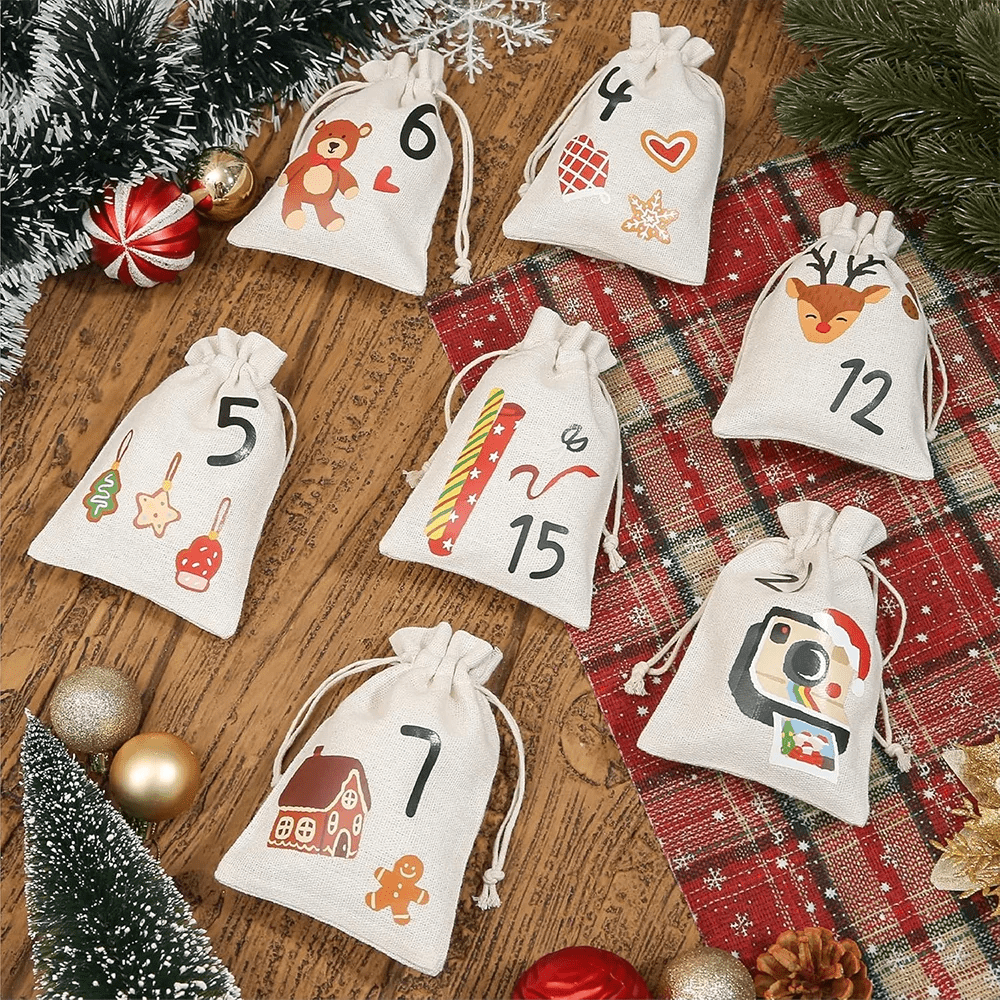 Fabric Advent Calendar with 24 Numbered Bags and Wooden Clips, Hanging Christmas Decorations