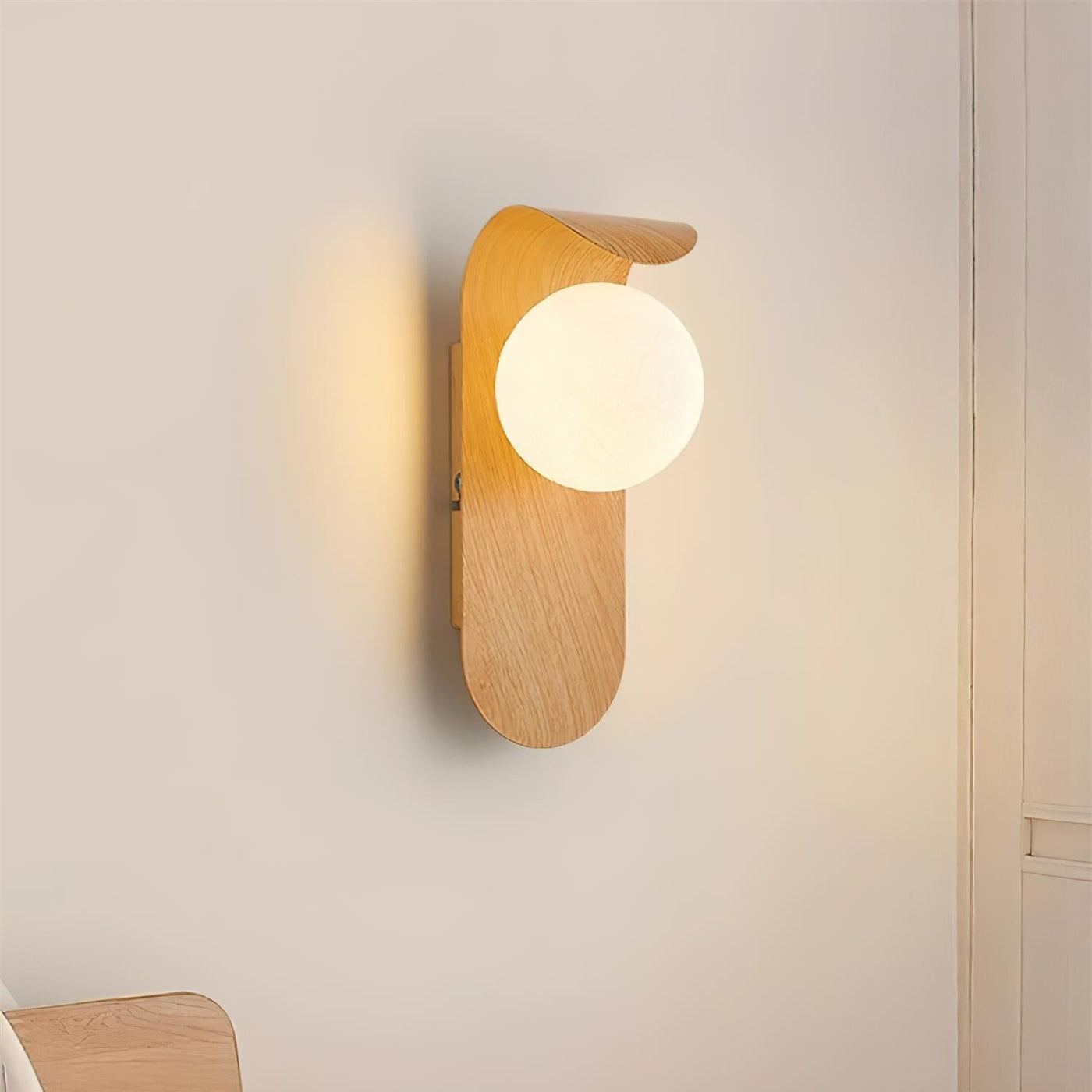 NordicaGlow | Elegant Minimalist Wood LED Wall Sconce Light 9