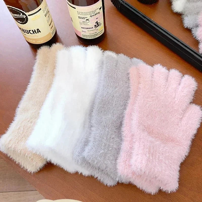 Winter Gloves, Fluffy Warm Gloves with Windproof Elastic Cuffs, Soft Velvet Gloves in Faux Mink Velour_03