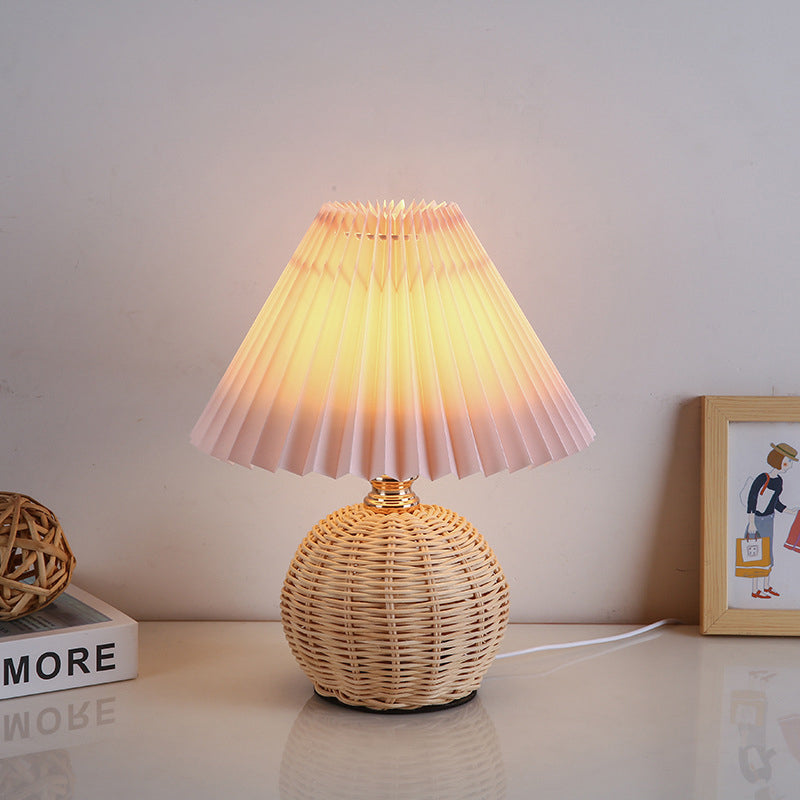 RattanGlow | Elegant Natural Rattan USB Table Lamp with Fabric Shade 10