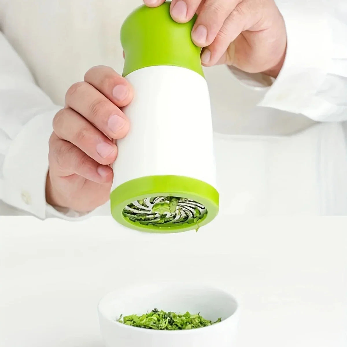 Spice Grinder, Manual Herb Grinder in Stainless Steel, Hand Grinder for Herbs and Spices, Compact Spice Mill for Kitchen_01