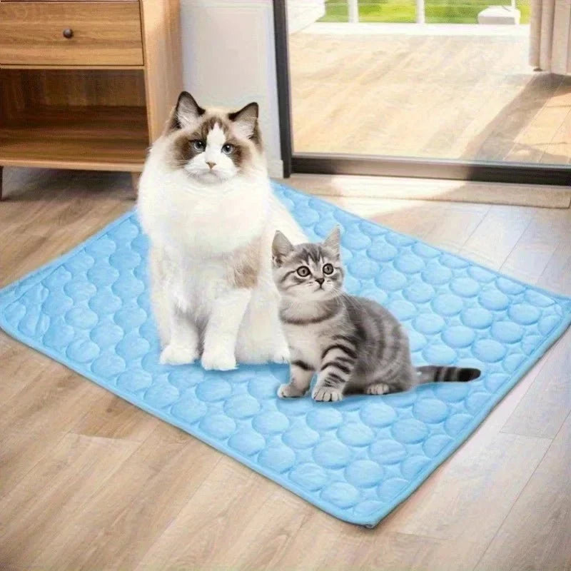 Dog Cooling Mat Pressure Activated, Pet Cooling Mat for Cats, Washable Cooling Pad for Dogs with No Freezing Needed_03