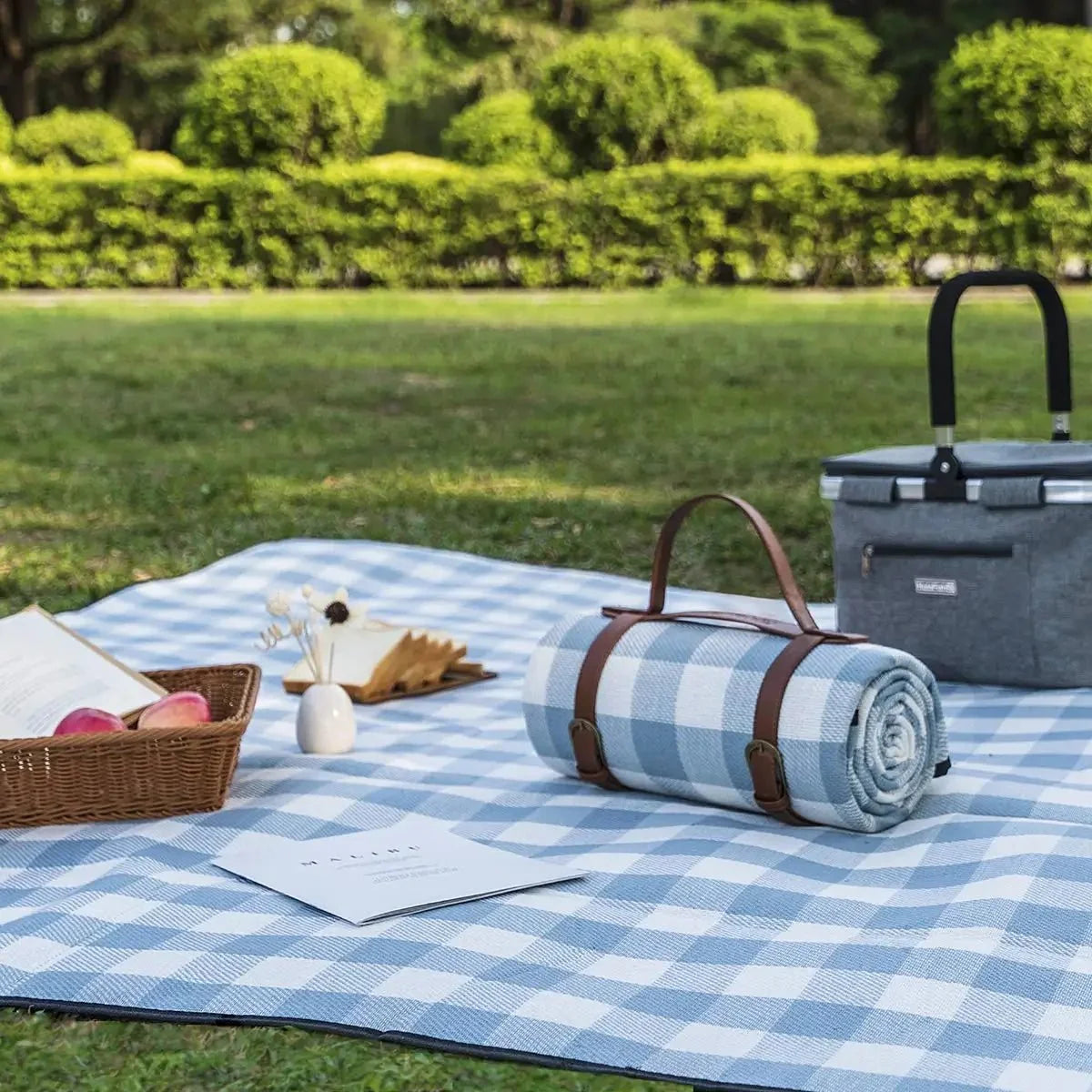 Picnic Blankets with Carrying Strap