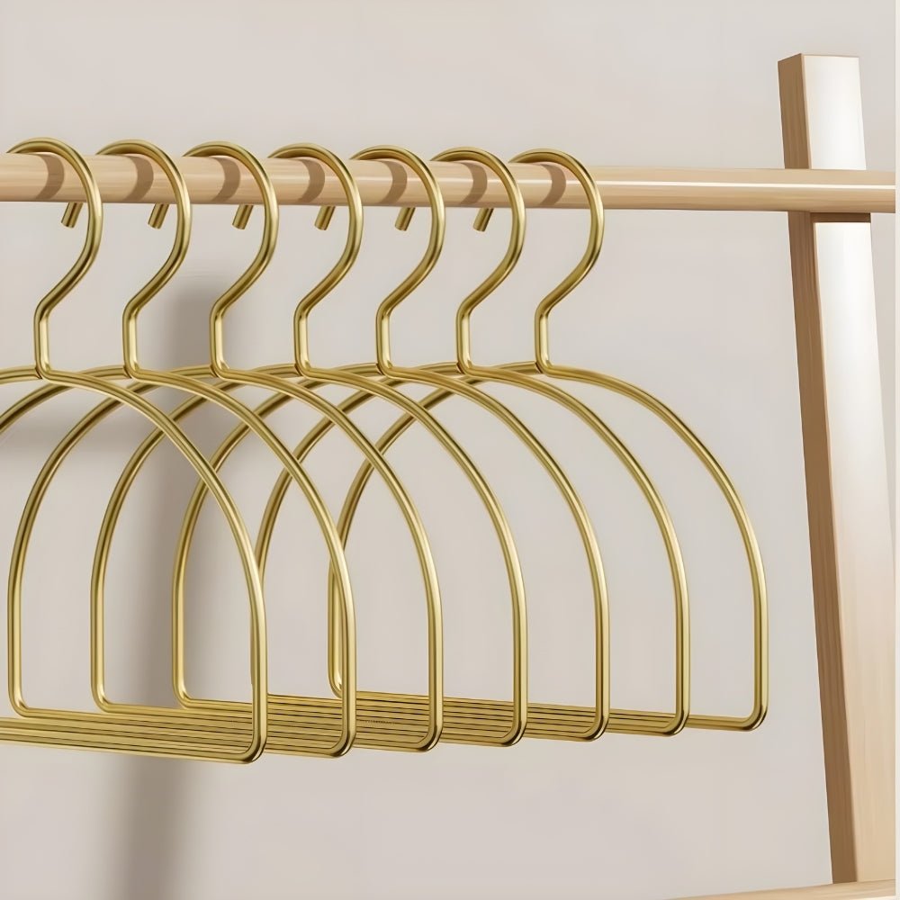 Scarf Hangers Set of 4, Space Saving Hangers for Wardrobe Storage, Curved Non Slip Wardrobe Organiser_01