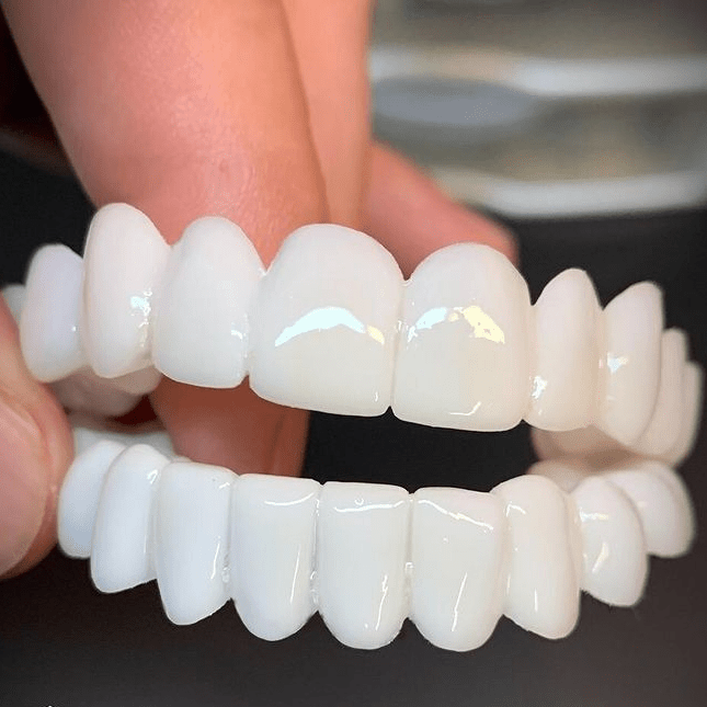 Clip On Veneers for a White Smile, Cosmetic False Teeth, Clip On Teeth, Reusable Fake Teeth Cover