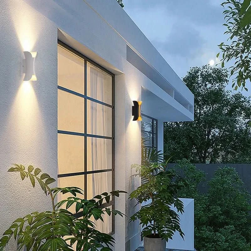 Outdoor Wall Light, Curved LED Garden Light IP65, Hallway Light for Indoor and Outdoor Use_01