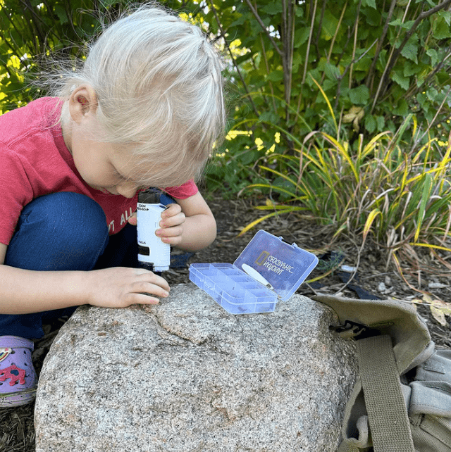 Microscope with Light for Kids, Pocket Microscope 60x to 120x, Science Kit, STEM Educational Toys for Young Explorers_04