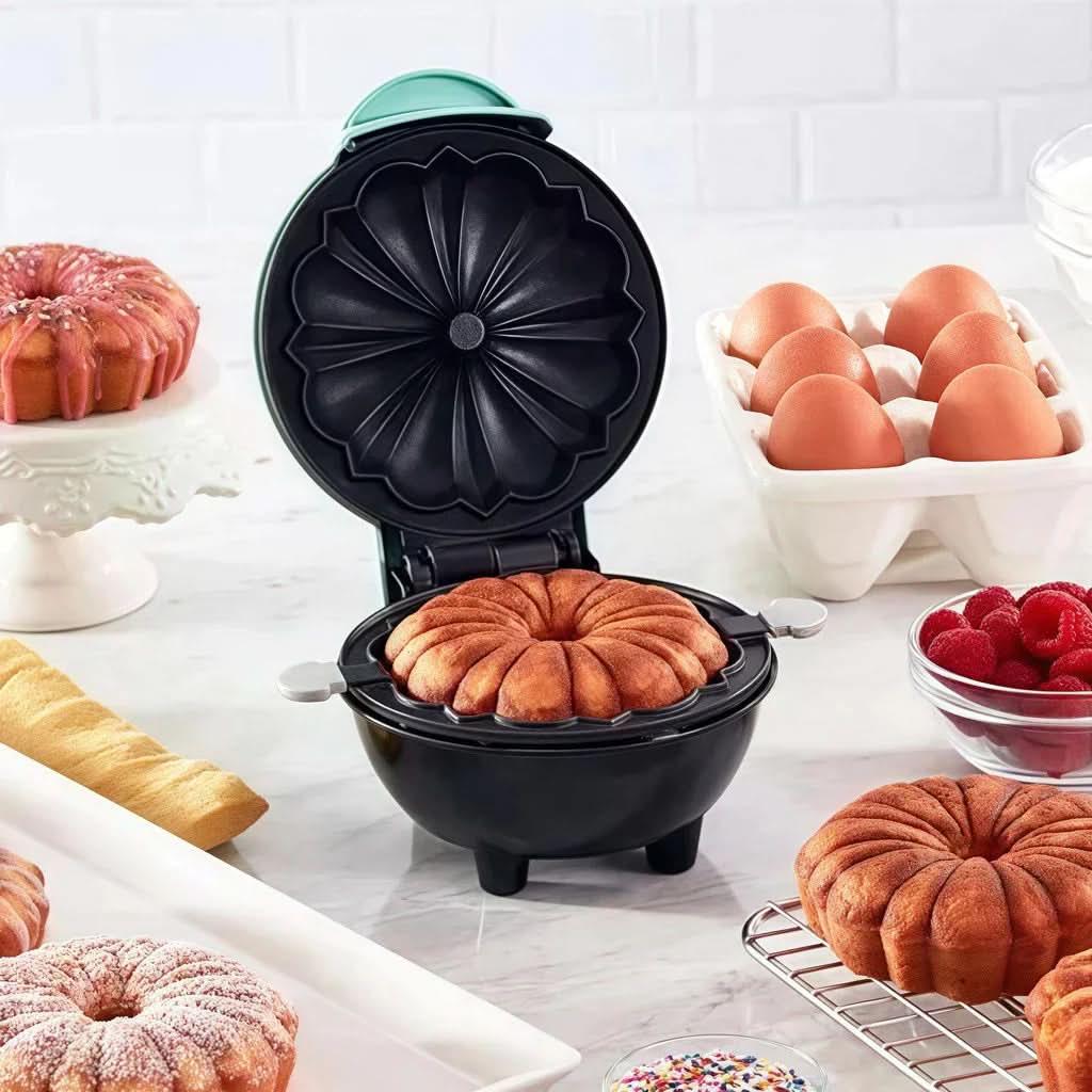 Mini Bundt Cake Maker