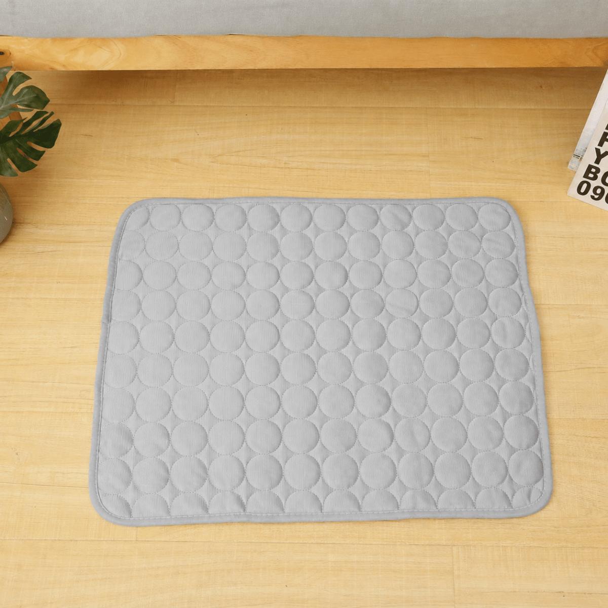 Cooling Blanket for Bed, Lightweight Cooling Summer Blanket for Warm Days, Cool Blanket for Bedroom and Travel_01