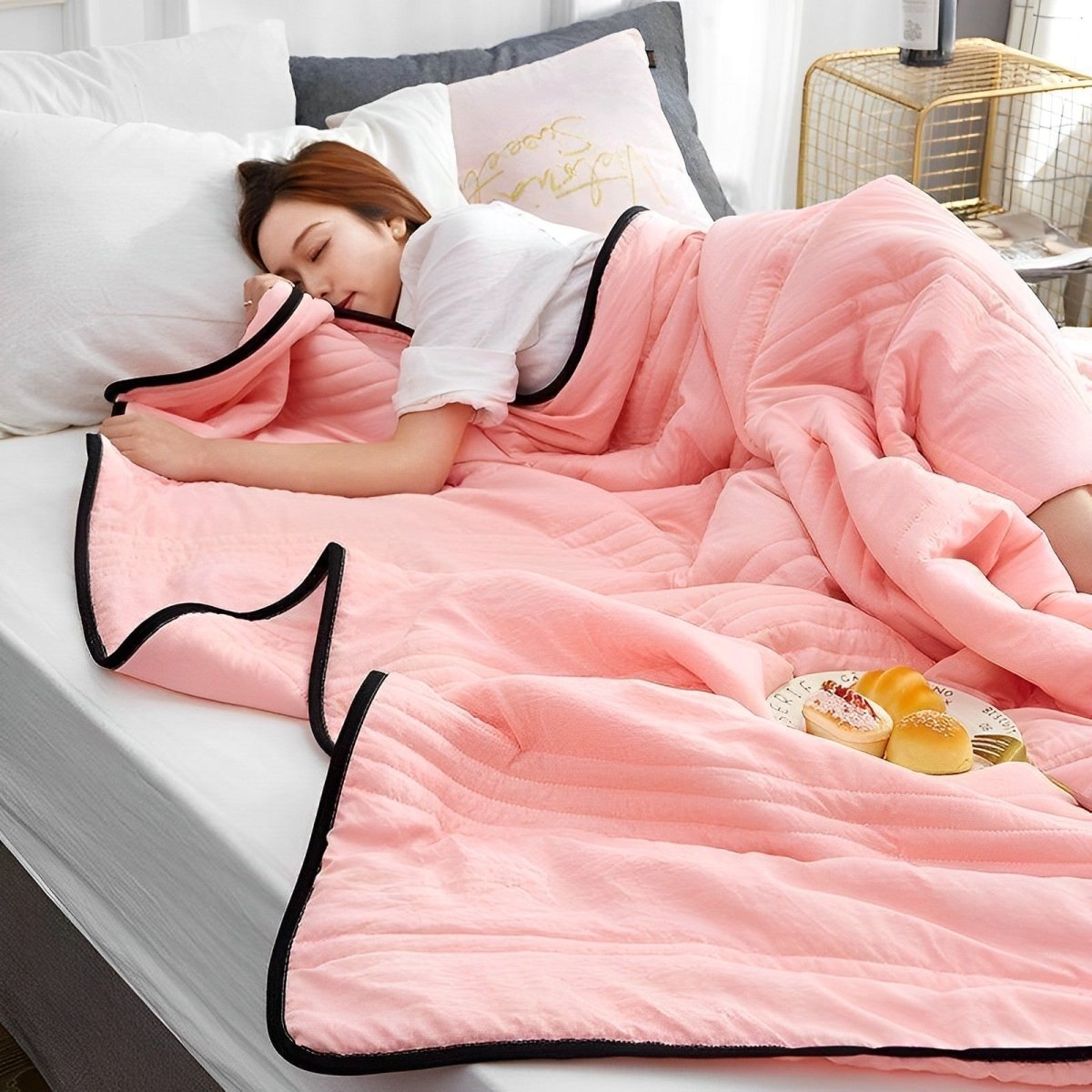 Cooling Blanket Collection | Cooling Blanket for Bed with Moisture-Wicking Fabric | Year-Round Comfort for Hot Sleepers
