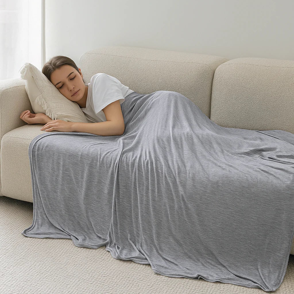 Cooling Blanket | Lightweight Breathable Fabric with Temperature Control | Ideal for Hot Sleepers for Comfortable Sleep 3