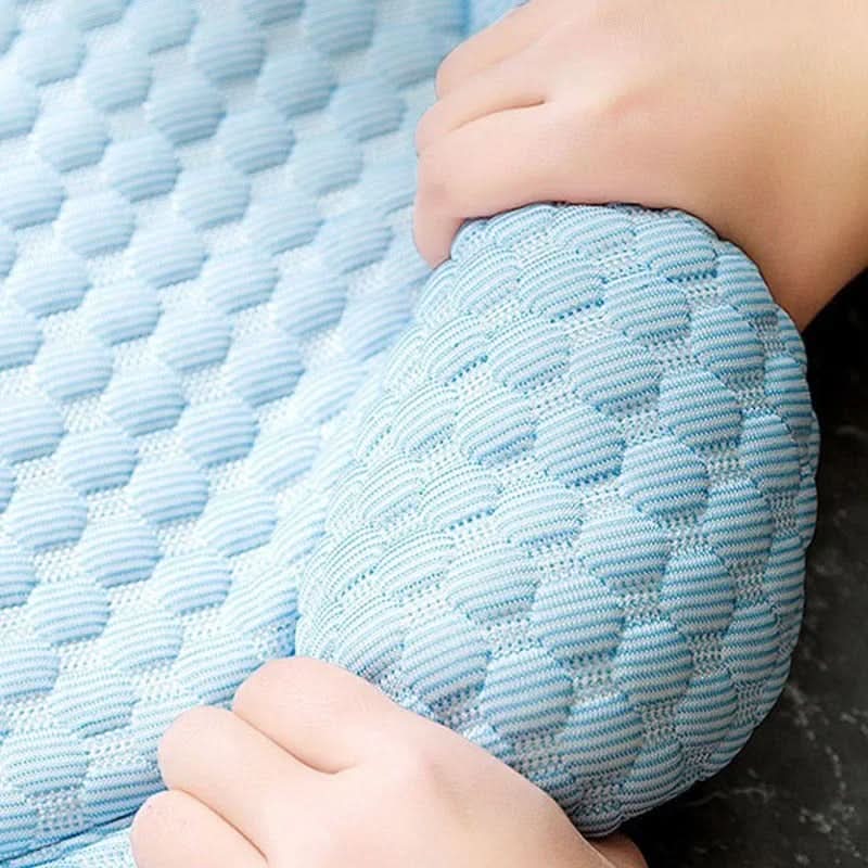 Cozy Haven | Cooling Pet Mat with Breathable Fabric & Soft Padding | Cloud-Shaped Design for Summer Comfort 7