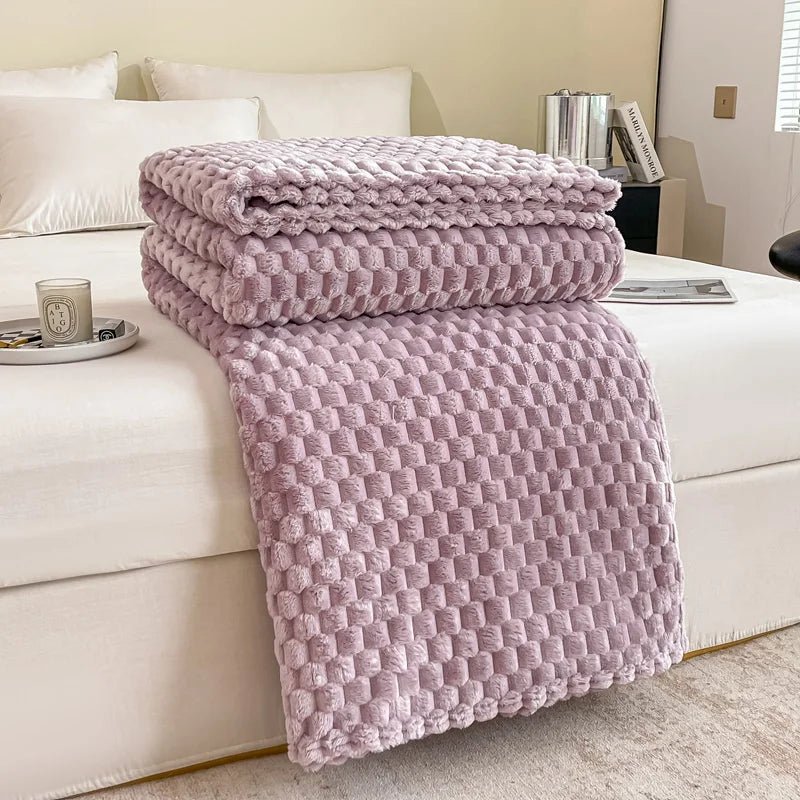 Soft Sofa Throw with Checkered Pattern, Warm Bed Throw for Bedroom and Living Room – image 9