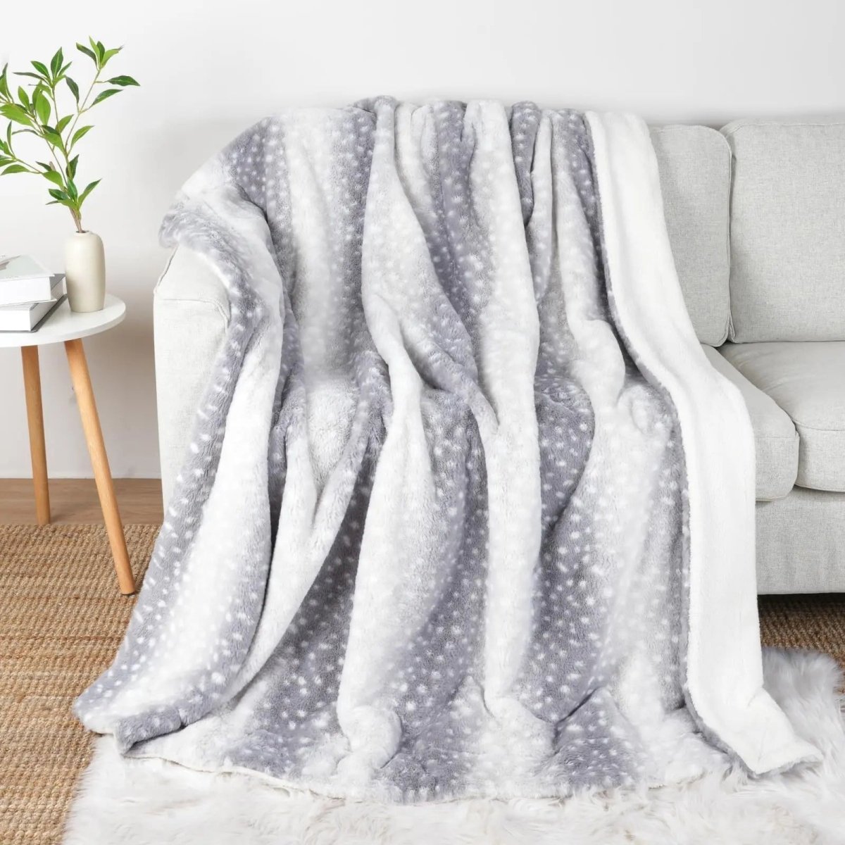 Faux Fur Throw Blanket, Reversible Sofa Throw with Deer Print, Bed Throw, Soft Plush Deer Print Blanket in 4 Sizes_06