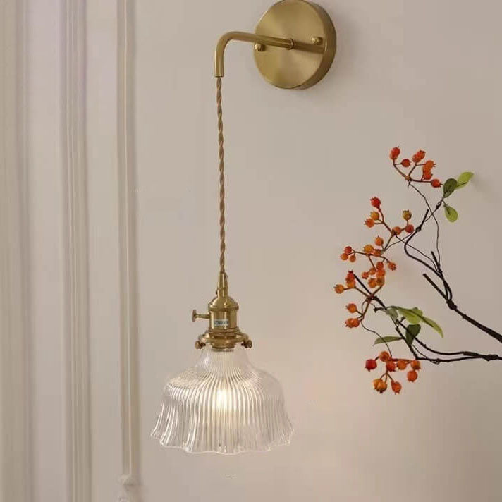 FloraBrass | Elegant Vintage Green Glass Wall Light Fixture 3