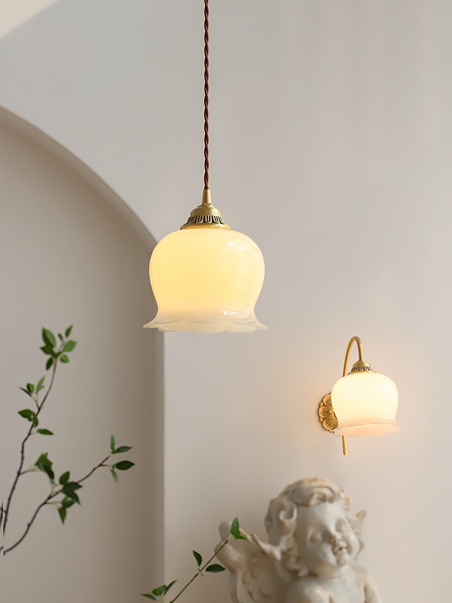 FloralGlow | Elegant Vintage Brass Glass Pendant Light Fixture 6