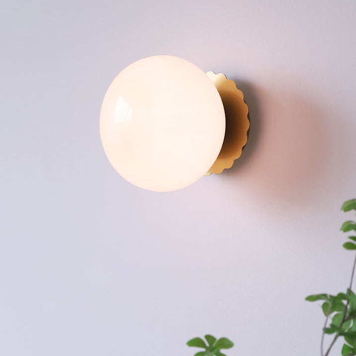 GloboLux | Elegant Modern Minimalist Glass Wall Light Fixture