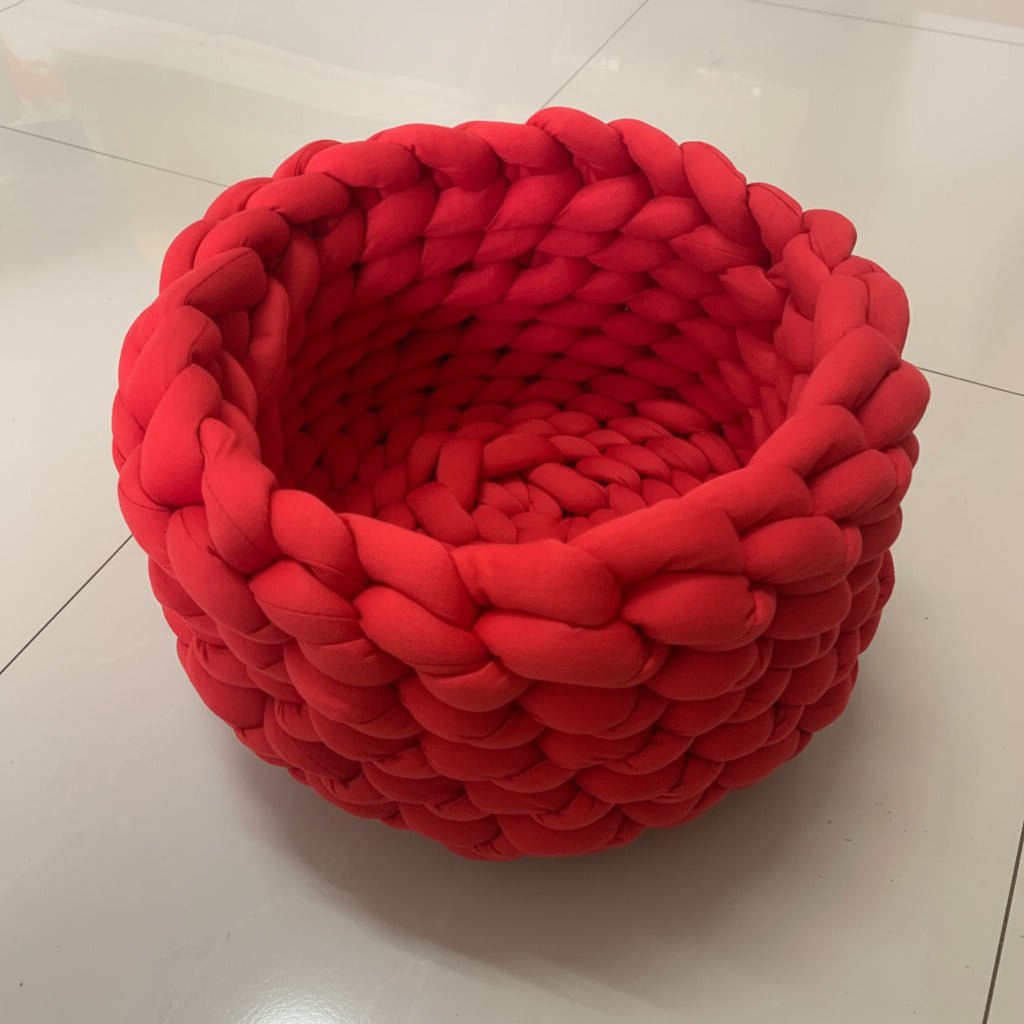Cat Basket, Round Wool Cat Bed with Raised Rim – image 7