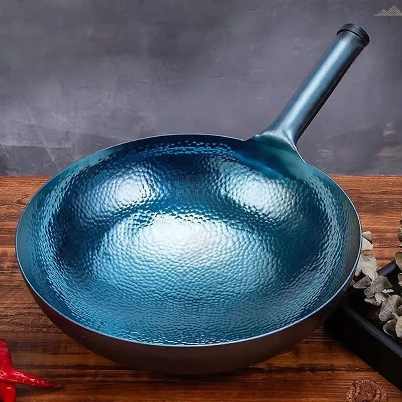 Hand Forged Iron Wok, Uncoated Wok Pan with Blue Patina, Stir Fry Wok 28 cm or 30 cm for Frying and Steaming_01