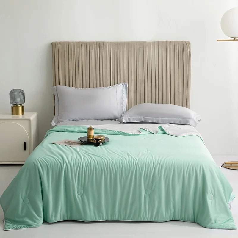 Double Sided Cooling Blanket for Bed, Summer Quilt in Soft Cooling Fabric, Lightweight Summer Blanket for Sleep_07