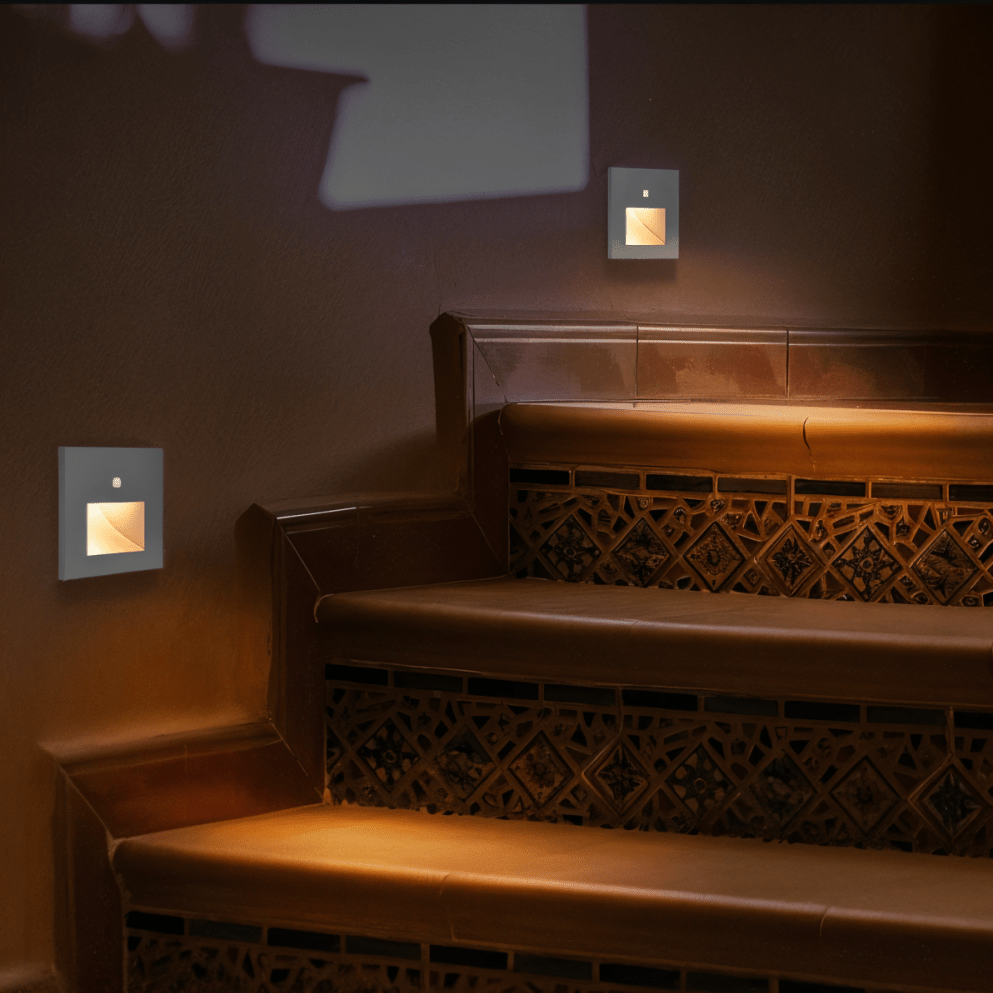 Wall Light with Motion Sensor, Hallway Light and Stair Light, Modern Wall Sconce, LED Wall Lamp for Staircase Lighting_03