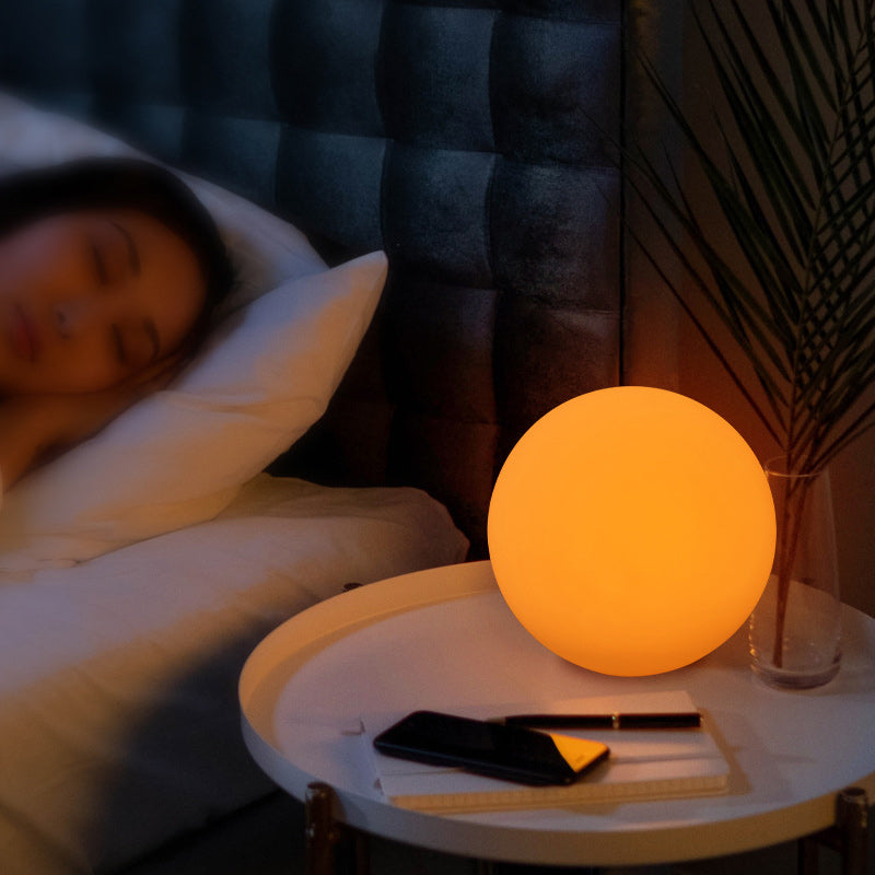 Lumisphere | Stylish Modern Solar Globe Outdoor Garden Light 4