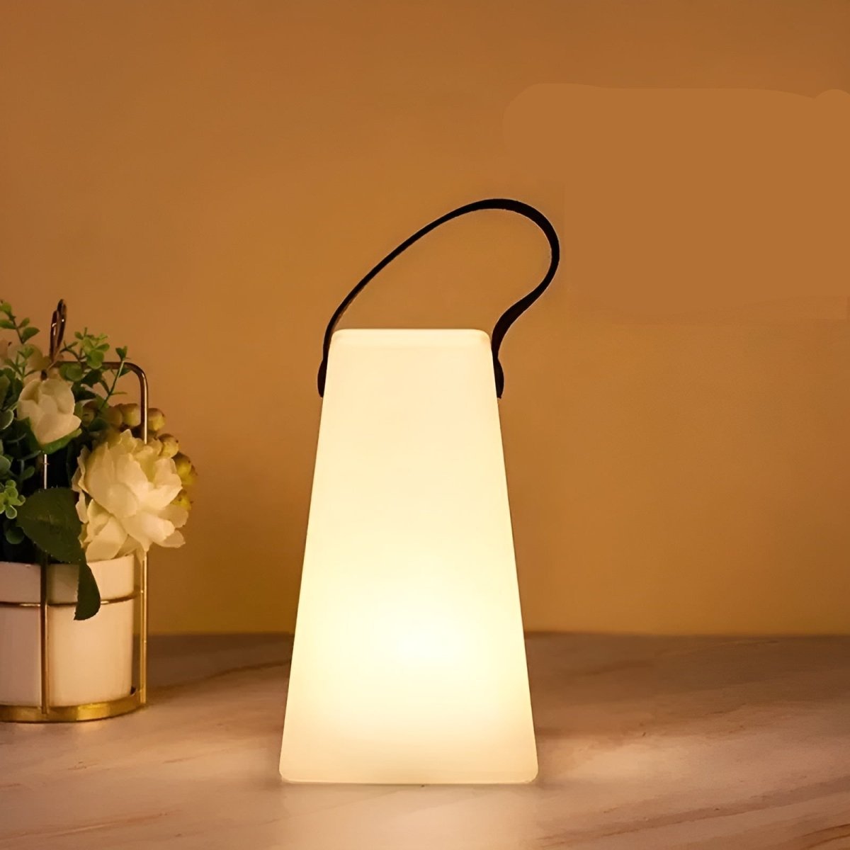 Rechargeable Table Lamp, Cordless LED Lamp with 16 Colours and Remote, Dimmable Touch Lamp for Indoor and Outdoor Use