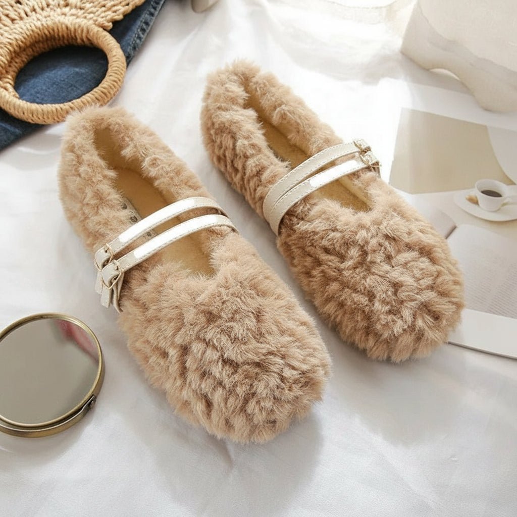 Womens Loafers in Wool and Fur, Slip On Shoes with Double Rivets, Winter Shoes Women for Casual Wear_01