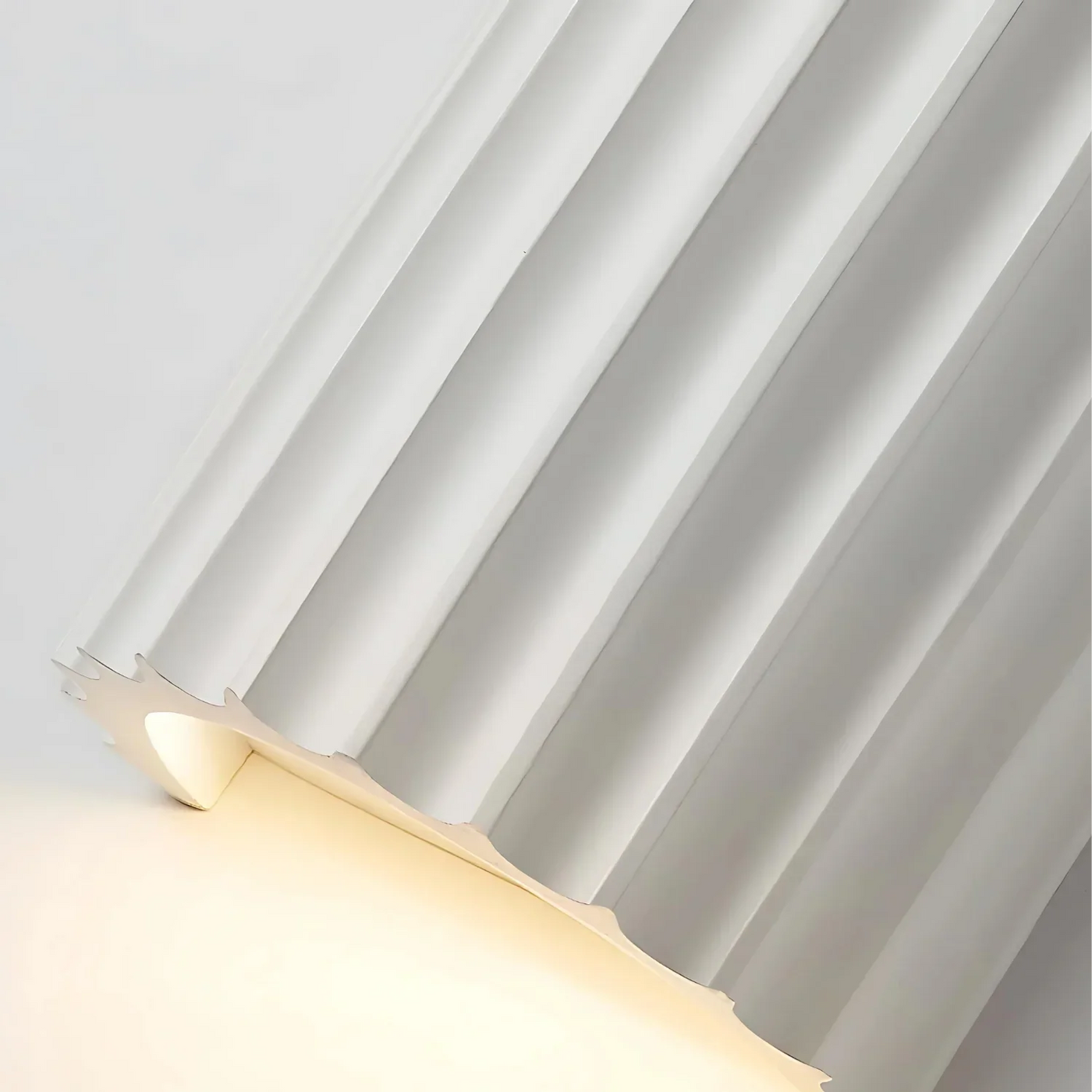 ResinWave | Modern Adjustable LED Wall Sconce with Striped Design 3