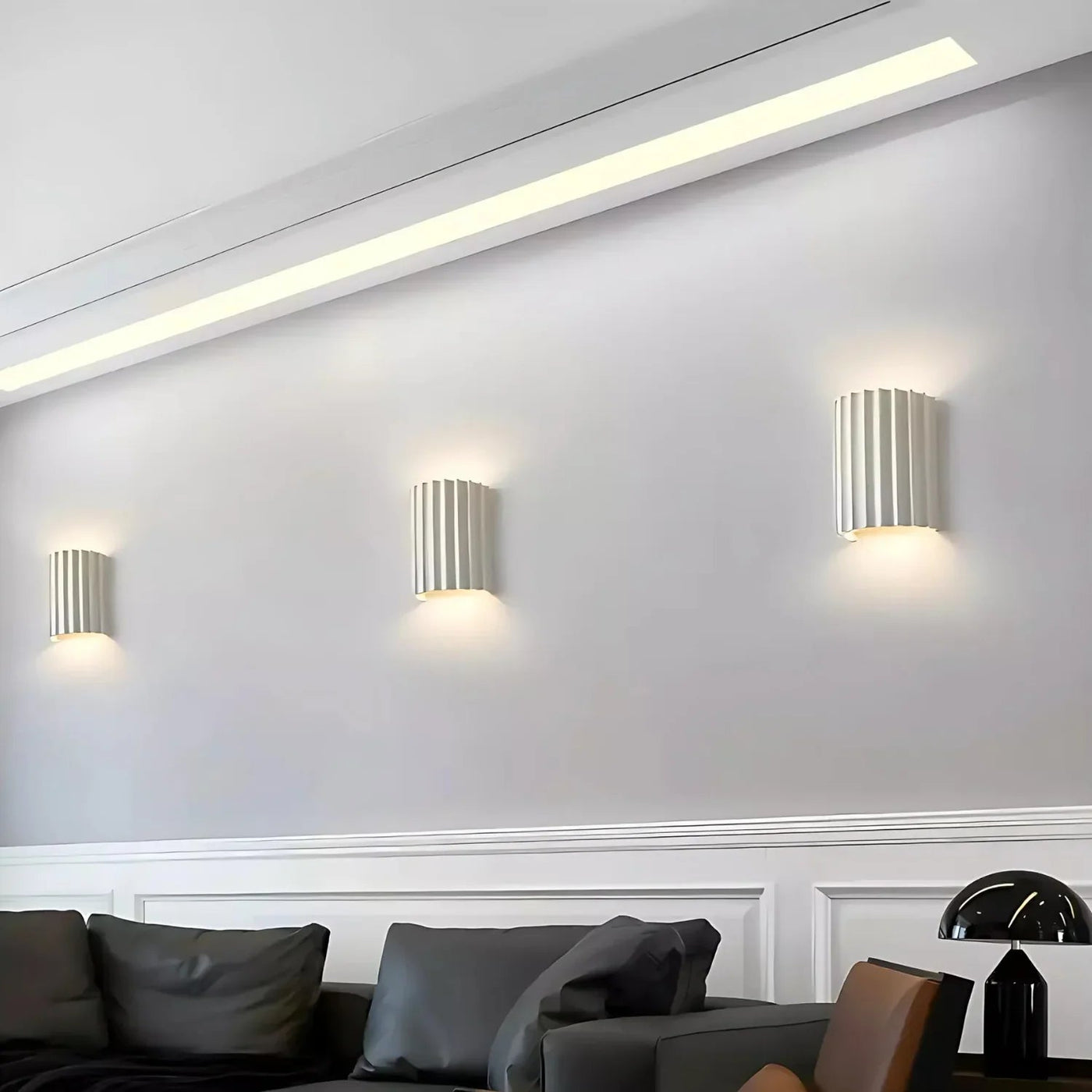 ResinWave | Modern Adjustable LED Wall Sconce with Striped Design 7