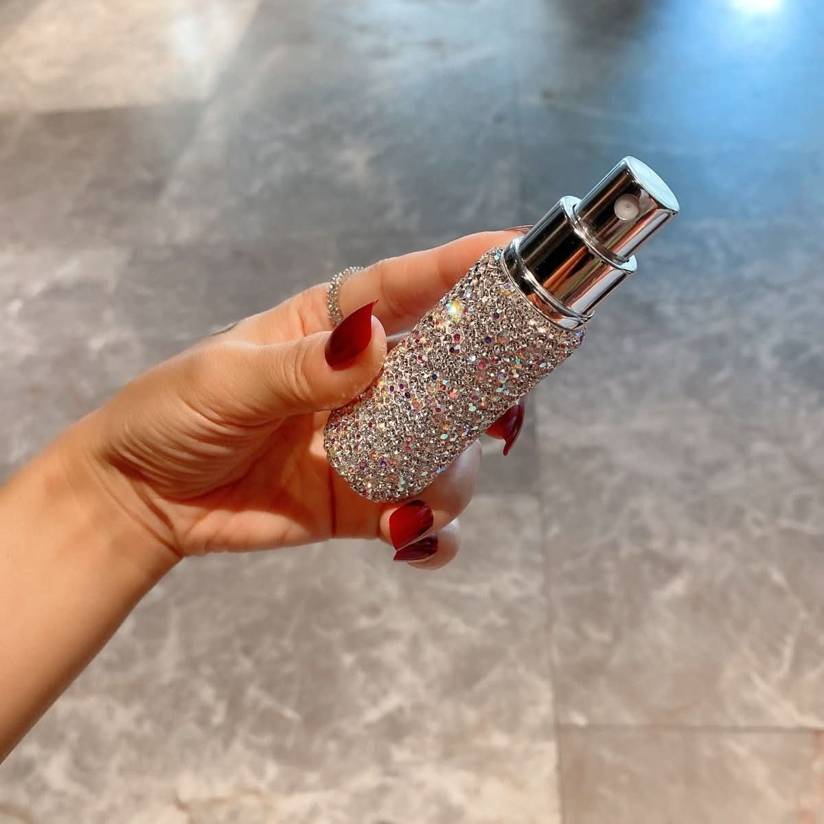 Refillable Perfume Bottle 10 ml, Travel Size Perfume Atomiser in Diamond Design – image 8