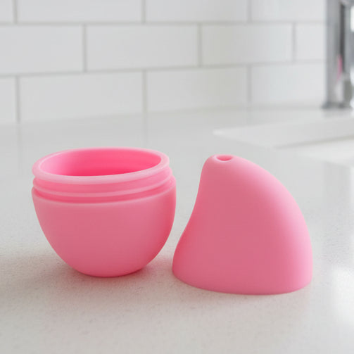 Ice Roller for Face and Eyes, Cooling Facial Massager for Puffy Eyes, Silicone Face Ice Roller for Skin Care