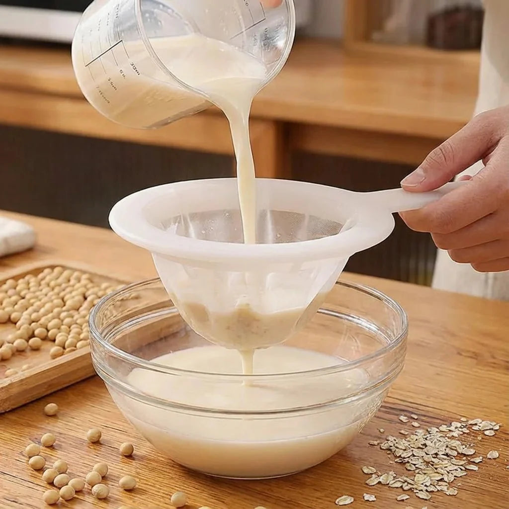Stainless Steel Ladle Skimmer, Fine Mesh Strainer and Kitchen Sieve for Straining Liquids, Kitchen Utensils
