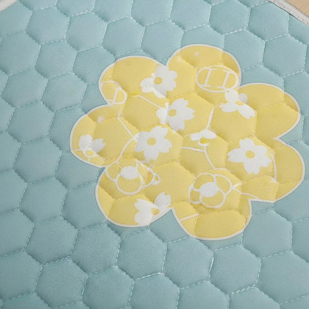 Dog Cooling Mat with Ice Silk Surface, Cooling Pad for Dogs, Padded Cooling Mat for Cats in 6 Sizes_04
