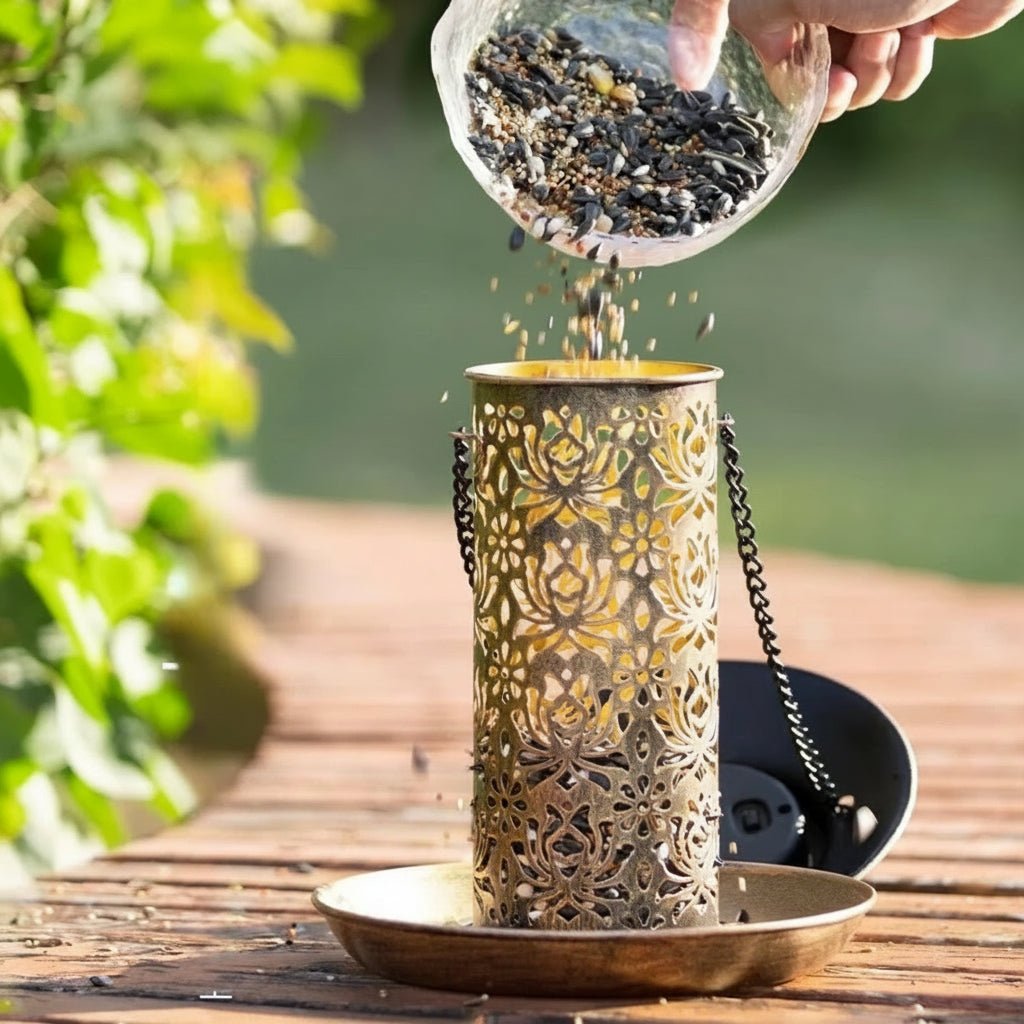 Solar Bird Feeder with LED Light, Metal Bird Feeder Station, Solar Garden Light for Patio and Balcony_03