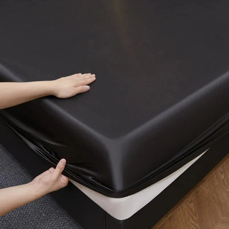 Fitted Bed Sheet, Cooling Fitted Sheet in Satin Look Microfibre, Satin Bed Sheet with Elastic in 71x132 to 198x203 cm_03