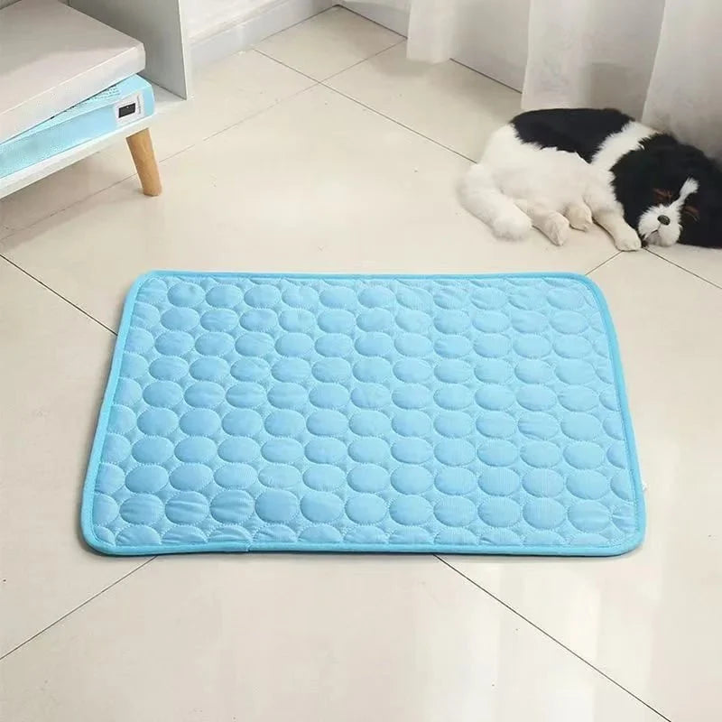 Dog Cooling Mat Pressure Activated, Pet Cooling Mat for Cats, Washable Cooling Pad for Dogs with No Freezing Needed_00